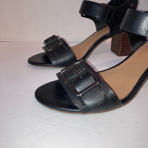 CLARKS Open Toe Strap 7.5M Sandals Block Heels - Picture 9 of 10